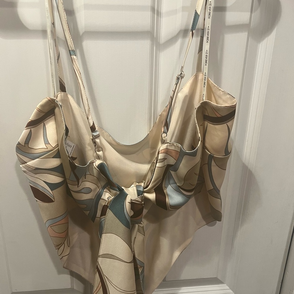 Cropped tank
